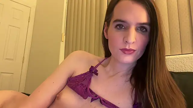 Snapshot of juliettebarbie chatting on February 2025 02:49:01 AM juliettebarbie online show from February 2025 02:49:01 AM