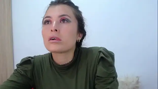 Alexandrasaenz online show from March 2025 03:45:02 PM