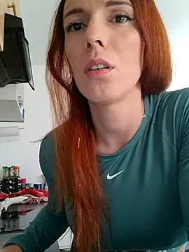 Snapshot of clara-francaise chatting on October 2025 01:01:02 PM clara-francaise online show from October 2025 01:01:02 PM