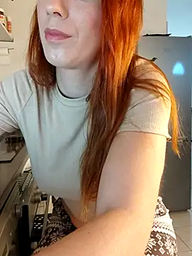 Snapshot of clara-francaise chatting on November 2025 03:45:01 PM clara-francaise online show from November 2025 03:45:01 PM