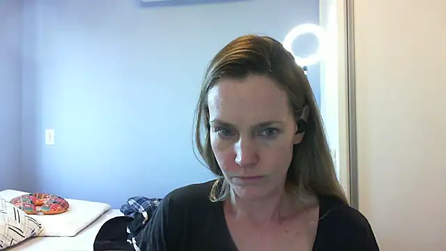 Annylove1 online show from October 2025 03:49:01 PM