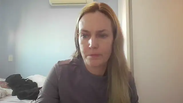 Annylove1 online show from June 2026 10:48:01 AM