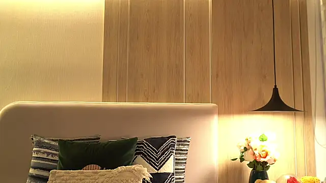 KalaBeckett  online show from April 2026 07:19:01 PM