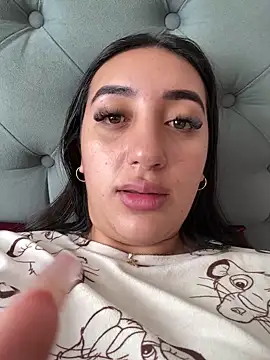 Hannahoff online show from December 2025 06:12:02 PM