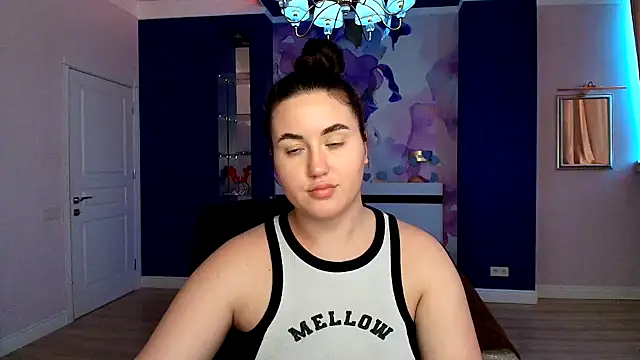 Roxie Bradley online show from January 2025 10:57:01 AM