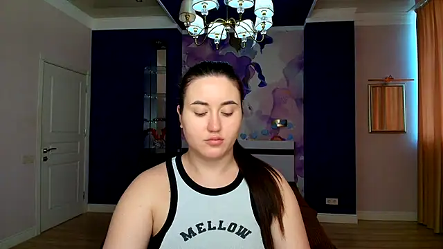 Roxie Bradley online show from February 2025 06:57:01 AM