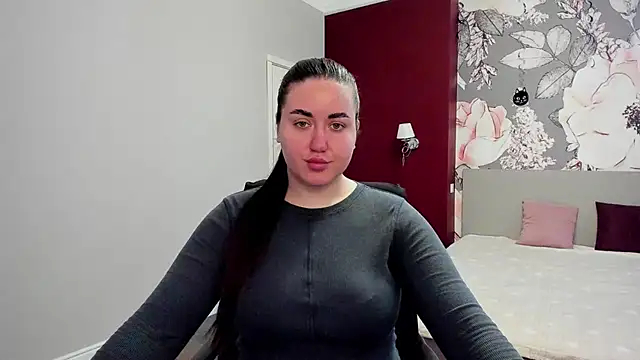 Roxie Bradley online show from March 2026 06:41:02 AM