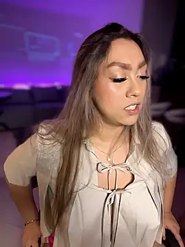 Snapshot of Im_sophiie chatting on January 2026 06:17:02 AM Im sophiie online show from January 2026 06:17:02 AM