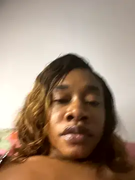  yisela  online show from October 2025 01:06:02 AM