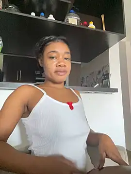 Snapshot of _yisela_ chatting on June 2026 07:13:02 PM yisela online show from June 2026 07:13:02 PM