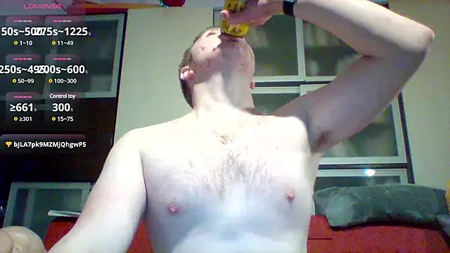 Snapshot of Matttthees chatting on February 2025 01:13:02 AM Matttthees online show from February 2025 01:13:02 AM