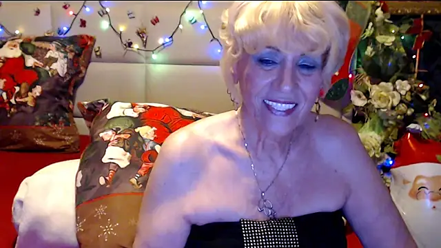 HappyWomanOn online show from December 2025 09:55:02 PM