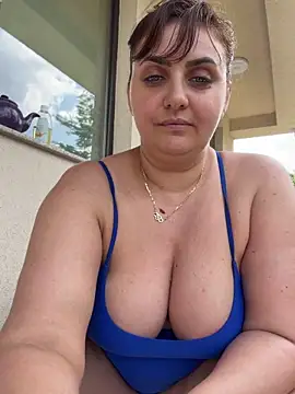 Snapshot of AnneKane chatting on May 2026 09:58:02 AM AnneKane online show from May 2026 09:58:02 AM