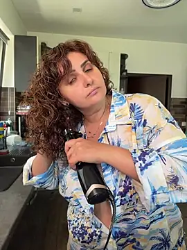 Snapshot of AnneKane chatting on May 2026 10:13:01 AM AnneKane online show from May 2026 10:13:01 AM