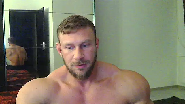 muscularkevin online show from December 2024 02:22:01 PM