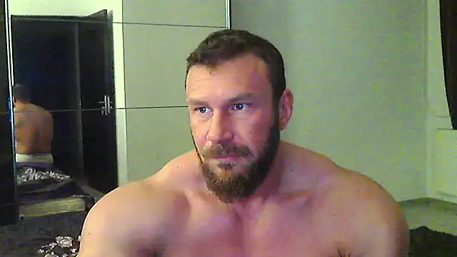 muscularkevin online show from April 2026 03:47:01 AM