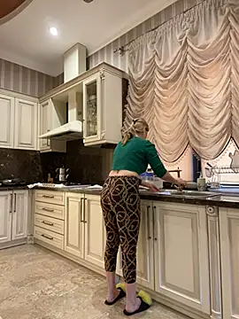 Snapshot of Amazoniiaa chatting on March 2025 02:01:02 PM Amazoniiaa online show from March 2025 02:01:02 PM