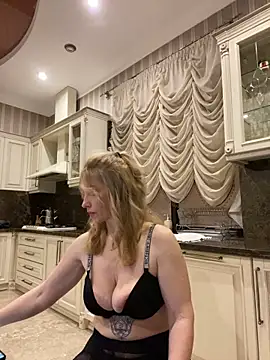 Snapshot of Amazoniiaa chatting on March 2025 03:56:01 PM Amazoniiaa online show from March 2025 03:56:01 PM