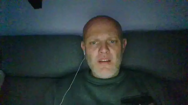Snapshot of davigochi77bcn chatting on February 2026 06:33:02 PM davigochi77bcn online show from February 2026 06:33:02 PM