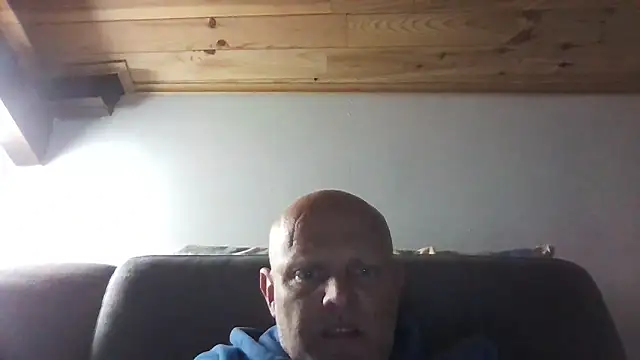 Snapshot of davigochi77bcn chatting on May 2026 07:33:01 PM davigochi77bcn online show from May 2026 07:33:01 PM