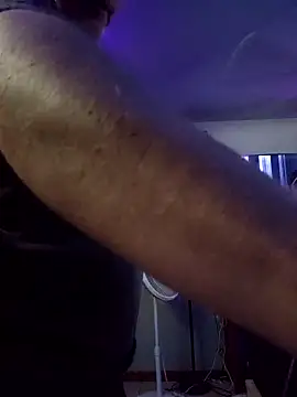 Hotredheadandtoungelasher online show from March 2026 09:39:02 AM