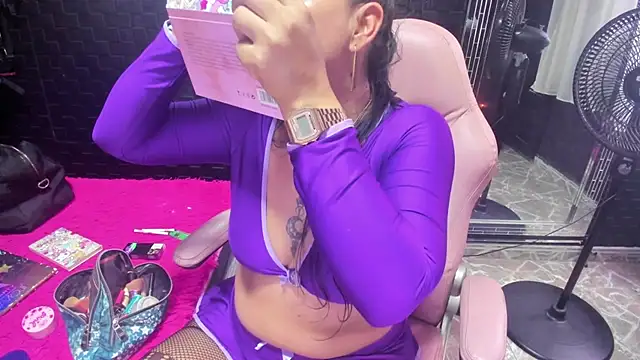 mature sexi40 online show from April 2026 11:59:01 AM