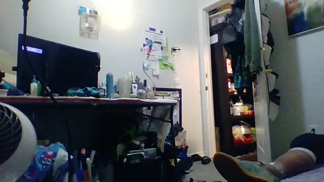 CleanGrey online show from June 2026 04:49:01 AM