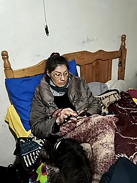 LaInsaciableIntensa online show from November 2025 12:11:02 AM