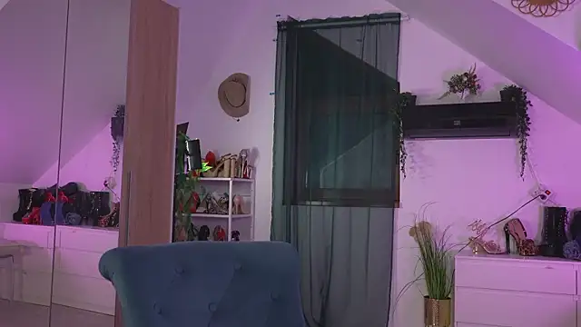 Amaliamour online show from March 2026 10:22:01 PM