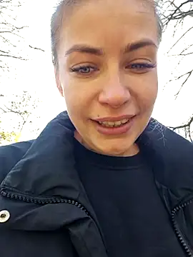 Keli Jessi online show from November 2025 09:52:01 AM