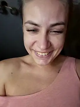 Keli Jessi online show from December 2025 07:08:02 PM