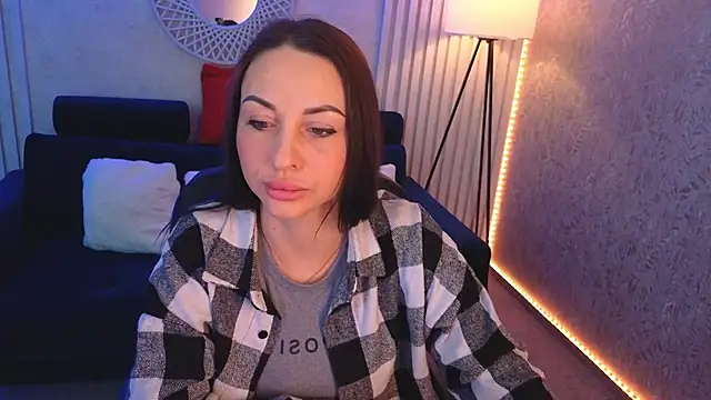 Snapshot of KristiiMax chatting on February 2026 02:13:01 PM KristiiMax online show from February 2026 02:13:01 PM