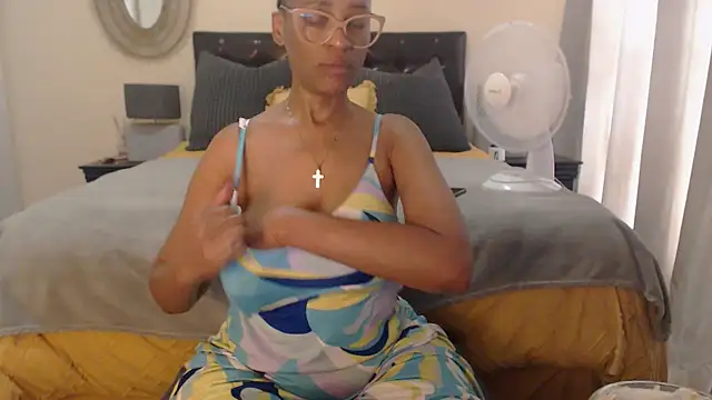 Creamyass22 online show from December 2024 01:16:02 PM