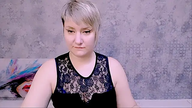 Djullia online show from February 2025 03:31:02 PM