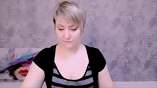 Djullia online show from February 2025 06:06:02 AM