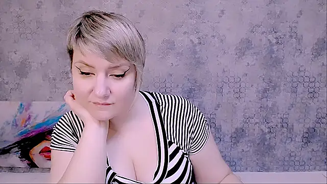 Djullia online show from March 2025 09:19:02 AM