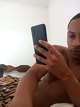 Pretinhoo25 online show from February 2026 02:48:01 PM