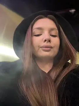 Snapshot of KrisMagnoly chatting on February 2026 04:26:01 PM KrisMagnoly online show from February 2026 04:26:01 PM