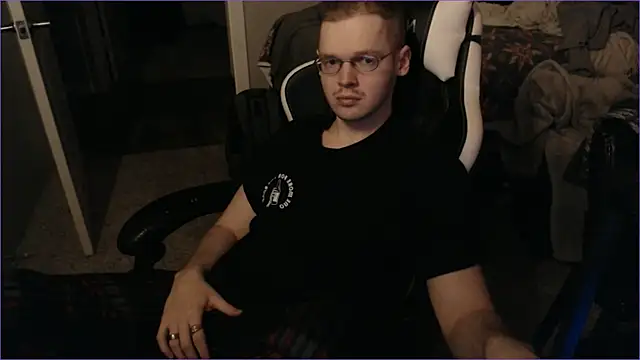 doloresman online show from February 2025 09:10:01 AM