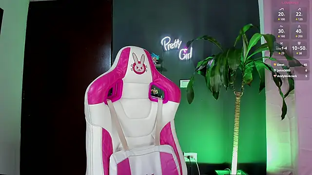 Katiehill 1 online show from March 2025 06:43:02 PM