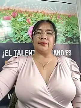   valentina18 online show from April 2026 07:38:02 PM