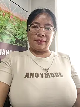   valentina18 online show from April 2026 01:09:02 PM