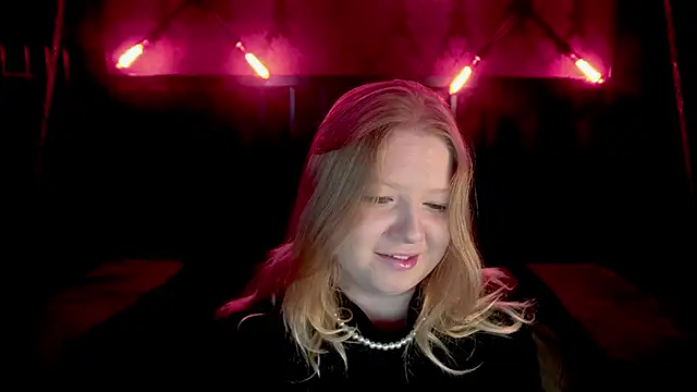 Snapshot of Tinker_Belll chatting on November 2025 08:10:01 PM Tinker Belll online show from November 2025 08:10:01 PM