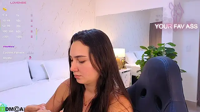 ava blue online show from October 2025 07:55:01 PM