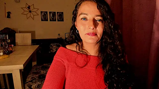 emma luxy online show from April 2026 07:34:01 AM