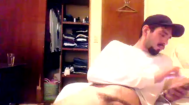 Snapshot of Tomthelong chatting on March 2025 01:05:01 AM Tomthelong online show from March 2025 01:05:01 AM