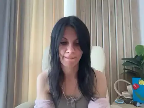 Snapshot of InjaAtHome chatting on June 2026 08:02:01 AM InjaAtHome online show from June 2026 08:02:01 AM