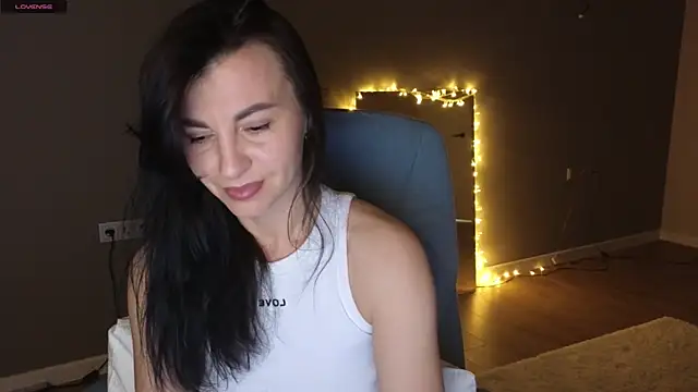 Mary love16 online show from March 2025 06:10:02 PM