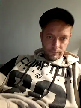 Snapshot of Percy_ohv chatting on September 2025 11:32:02 PM Percy ohv online show from September 2025 11:32:02 PM