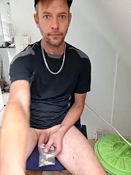 Snapshot of Percy_ohv chatting on October 2025 02:12:02 PM Percy ohv online show from October 2025 02:12:02 PM